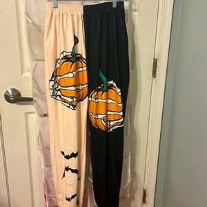 Halloween sweats 🎃👻💀